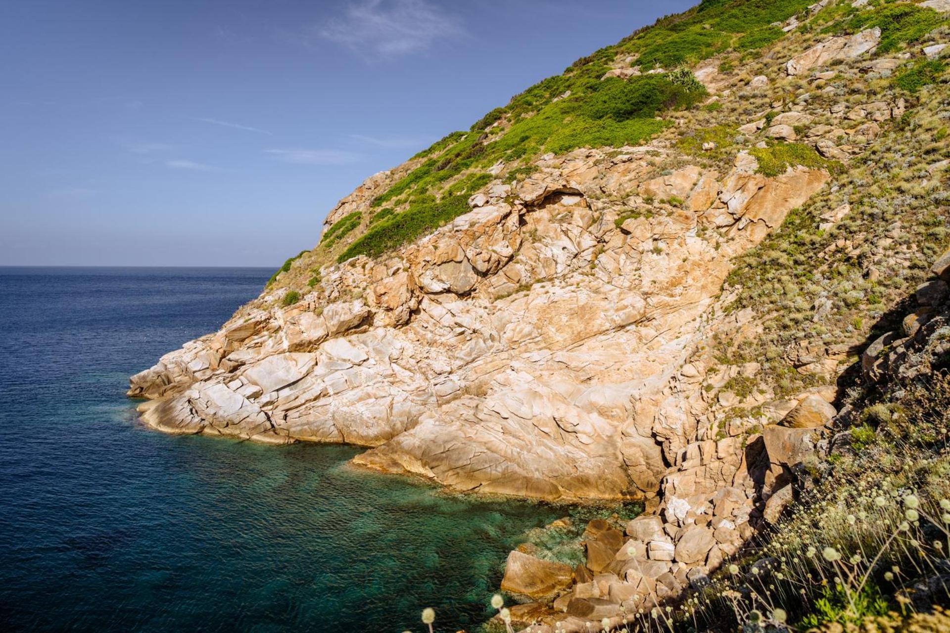 Resort Faro Di Punta Fenaio Campese  Bagian luar foto